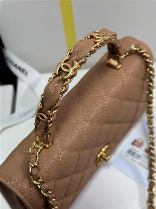 2026127205142715 700